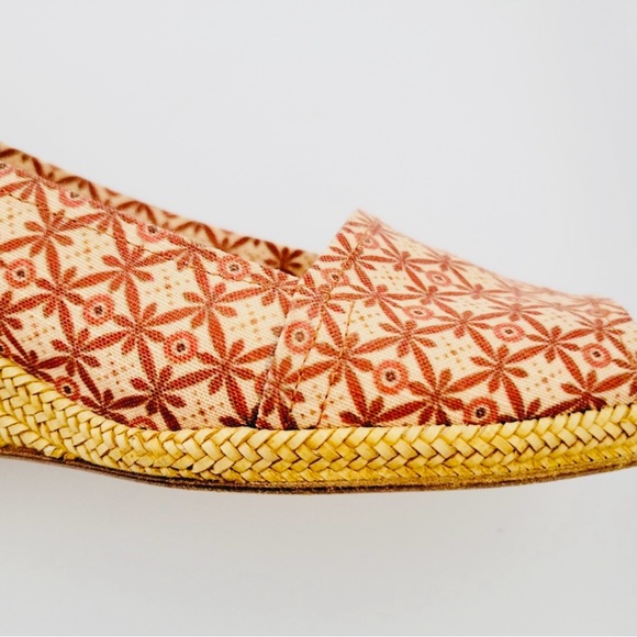 Stuart Weitzman Theodora & Callum Peep Toe Espadrilles - Picture 9 of 16